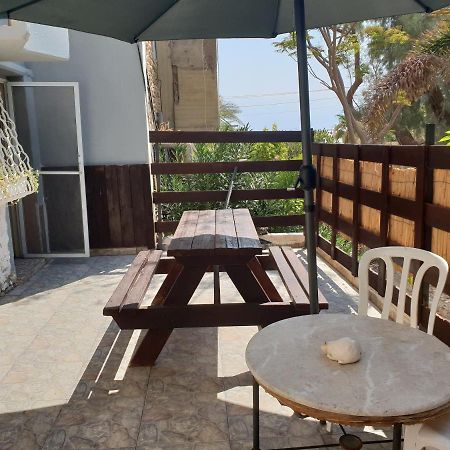 Naama Rooms For Rent Neve Zohar Exterior photo